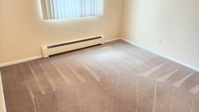 918 S Logan St, Unit 305 in Denver, CO - Foto de edificio - Building Photo