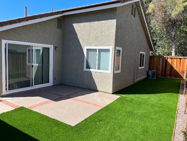 40 Shearwater in Irvine, CA - Building Photo - Building Photo
