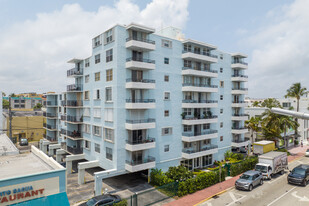 720 Collins Ave Apartments