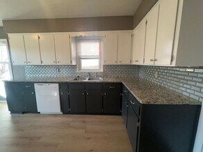 1204 NW Carroll Dr in Lawton, OK - Building Photo - Building Photo