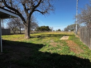 3028 NE Pioneer Blvd in Lawton, OK - Building Photo - Building Photo