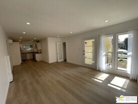 869 Alandele Ave in Los Angeles, CA - Building Photo
