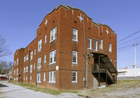 2736 E Magnolia Ave in Knoxville, TN - Foto de edificio - Building Photo