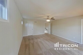 6024 New Town Dr in St. Charles, MO - Building Photo - Building Photo