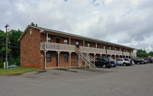 Eastway Apartments in Winston-Salem, NC - Foto de edificio - Building Photo