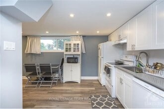 1403 Sault St in Ottawa, ON - Building Photo - Building Photo
