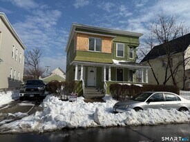 109 Elizabeth St in Bridgeport, CT - Building Photo