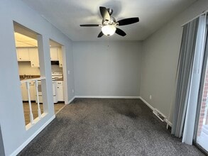 Fountainview East Apartments in Amherst, NY - Foto de edificio - Building Photo