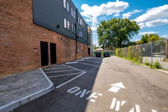 6011 Madison Rd-Unit -Apt 7 in Cincinnati, OH - Building Photo - Building Photo