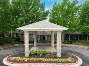Asher Point in Round Rock, TX - Building Photo - Building Photo
