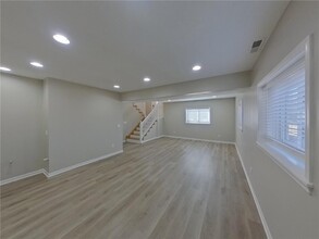 4451 Johnny Cake Ridge Rd in Eagan, MN - Building Photo - Building Photo