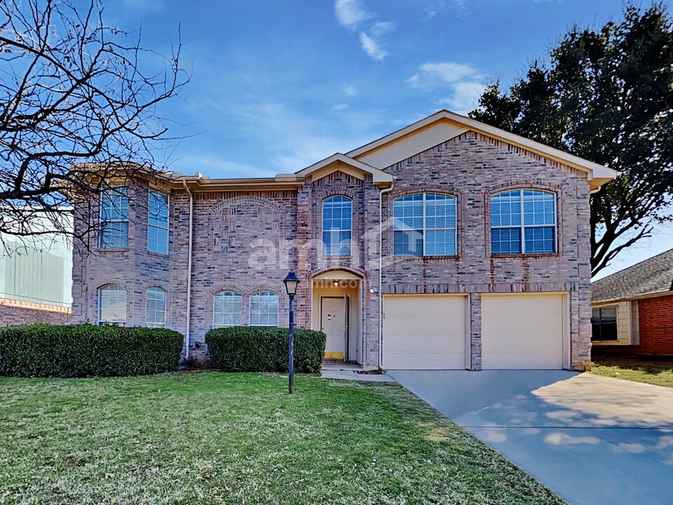 2602 Mountainview Dr in Corinth, TX - Foto de edificio