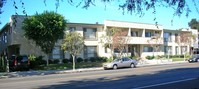 4521 Colfax Ave in North Hollywood, CA - Foto de edificio - Building Photo