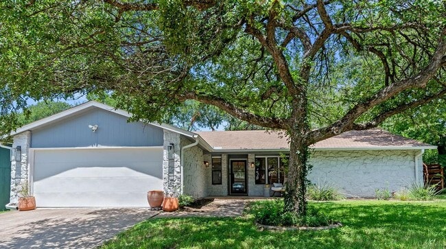 12002 Saxony Ln in Austin, TX - Building Photo - Building Photo
