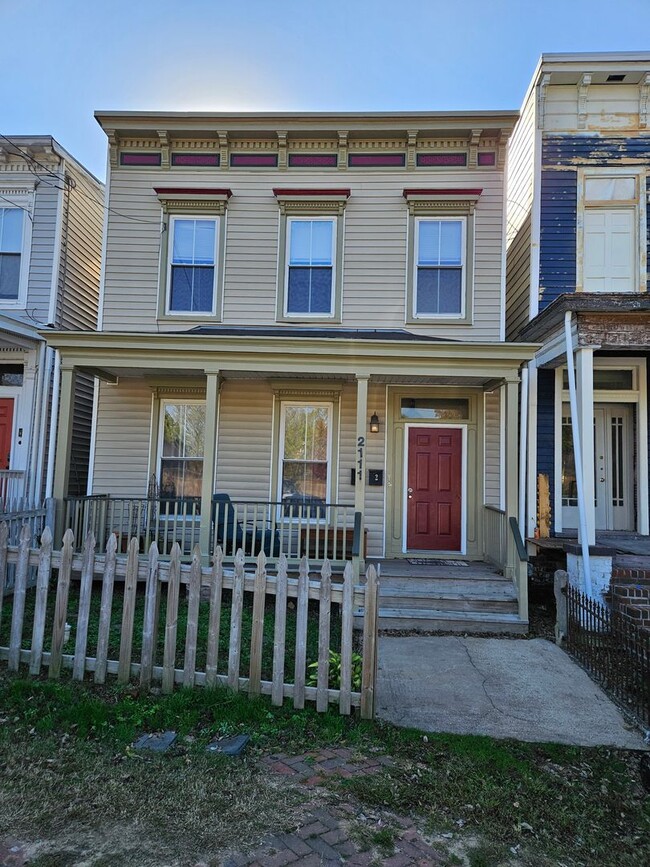 property at 2111 E Marshall St