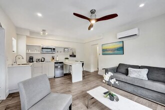 3020 Seville St, Unit SI ID1503984P in Fort Lauderdale, FL - Foto de edificio - Building Photo