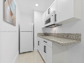 19850 Franjo Rd in Cutler Bay, FL - Building Photo - Building Photo