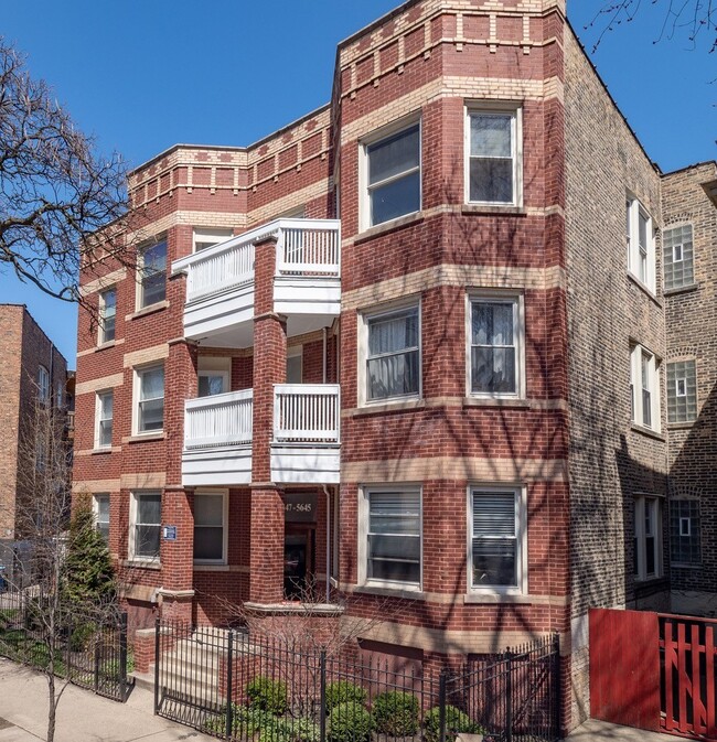 property at 5647 N Wayne Ave