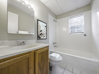 Enclave at Walnut Apartments in Toms River, NJ - Building Photo - Building Photo