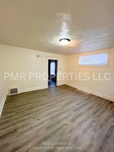 3028 Pratt St in Omaha, NE - Foto de edificio - Building Photo