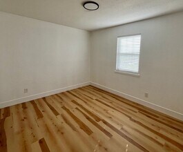 301 Cobb St-Unit -301 in East Alton, IL - Building Photo - Building Photo