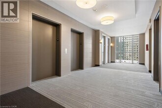 191 King St S in Waterloo, ON - Building Photo - Building Photo