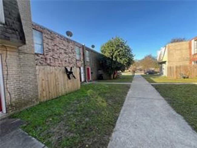 property at 3260-3266 Kabel Dr