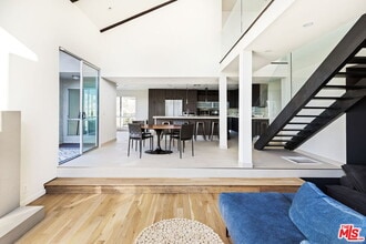 5636 Tuxedo Terrace in Los Angeles, CA - Building Photo - Building Photo