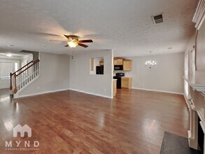 2013 Briar Creek Ct NE in Conyers, GA - Foto de edificio - Building Photo