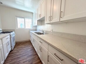 1146 N Formosa Ave in West Hollywood, CA - Building Photo - Building Photo