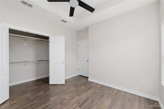 601 N Ozaka St in Roma, TX - Building Photo - Building Photo
