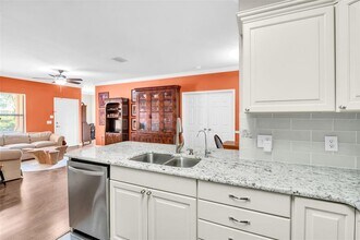 2254 Chianti Pl in Palm Harbor, FL - Building Photo - Building Photo