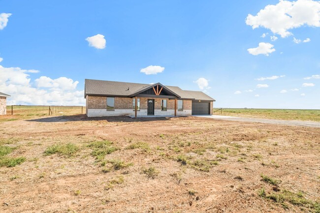 9316 East F M 597 in Idalou, TX - Building Photo - Building Photo