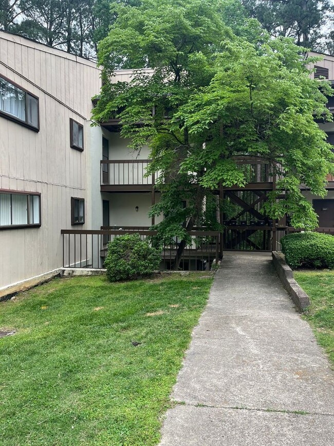 property at 643 Pine Ridge Pl