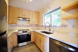 294 Morning Sun Ave in Mill Valley, CA - Building Photo - Building Photo