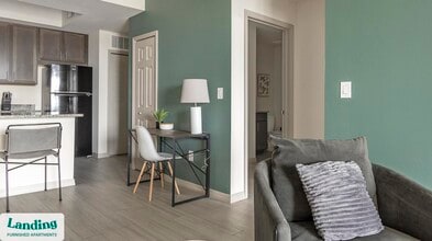 4985 Eastwood Greens St, Unit 03-305 in Ft. Myers, FL - Foto de edificio - Building Photo