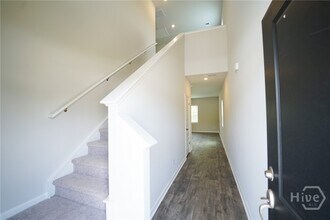 154 Bottlebrush Dr in Bloomingdale, GA - Building Photo - Building Photo