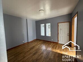 1142 S Francisco Ave in Chicago, IL - Foto de edificio - Building Photo