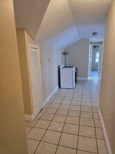 27 Shelby St, Unit 3 in Worcester, MA - Foto de edificio - Building Photo