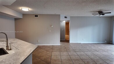 9044 W Atlantic Blvd in Coral Springs, FL - Building Photo - Building Photo
