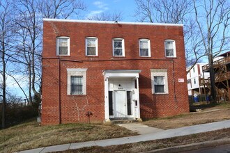 3205 28th St SE in Washington, DC - Building Photo - Building Photo