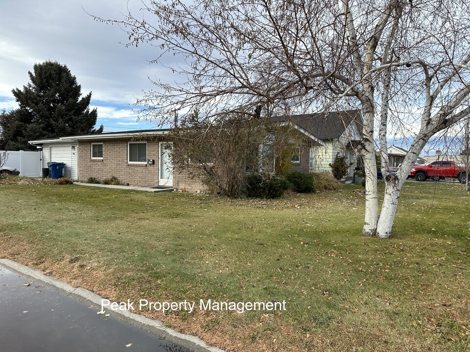 204 Winther Blvd in Nampa, ID - Building Photo