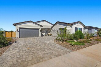 13668 W Hackamore Dr in Peoria, AZ - Building Photo - Building Photo