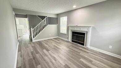 904 Charleston Way Dr in Westerville, OH - Building Photo - Building Photo