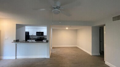 185 Waterfall Way in Altamonte Springs, FL - Building Photo - Building Photo