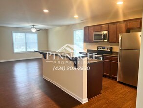 735 Old Graves Mill Rd in Lynchburg, VA - Building Photo - Building Photo