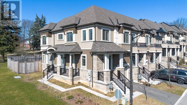 property at 515-515 Garner Rd W