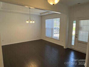 13812 Water Ter Dr in Huntersville, NC - Building Photo - Building Photo