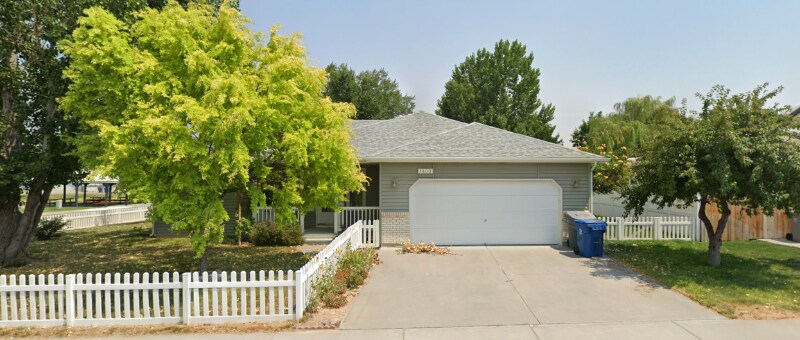 1400 Lara Pl in Mountain Home, ID - Building Photo