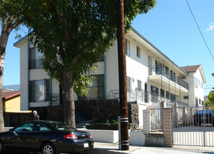 1336 N Kenmore Ave in Los Angeles, CA - Foto de edificio - Building Photo